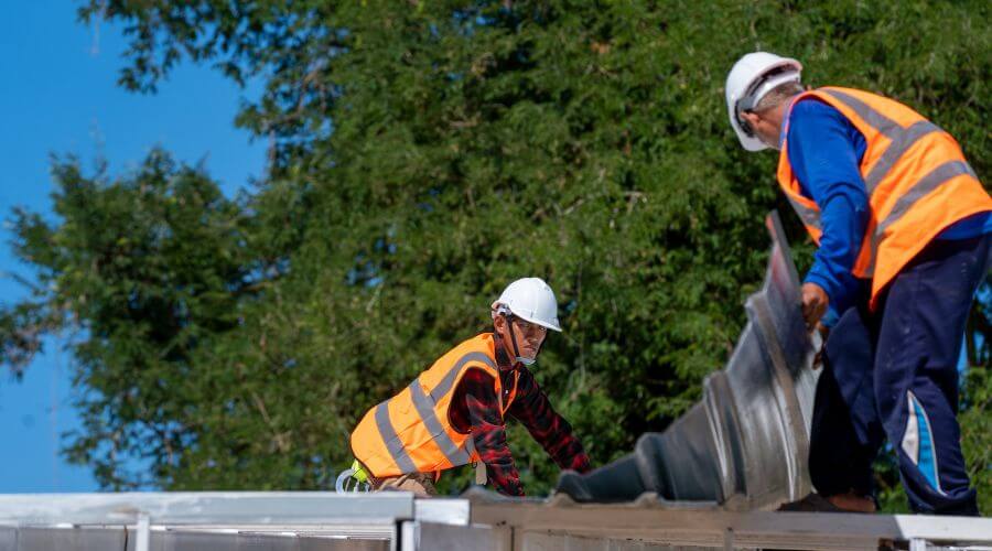 Professional residential roofers in Brocton, IL